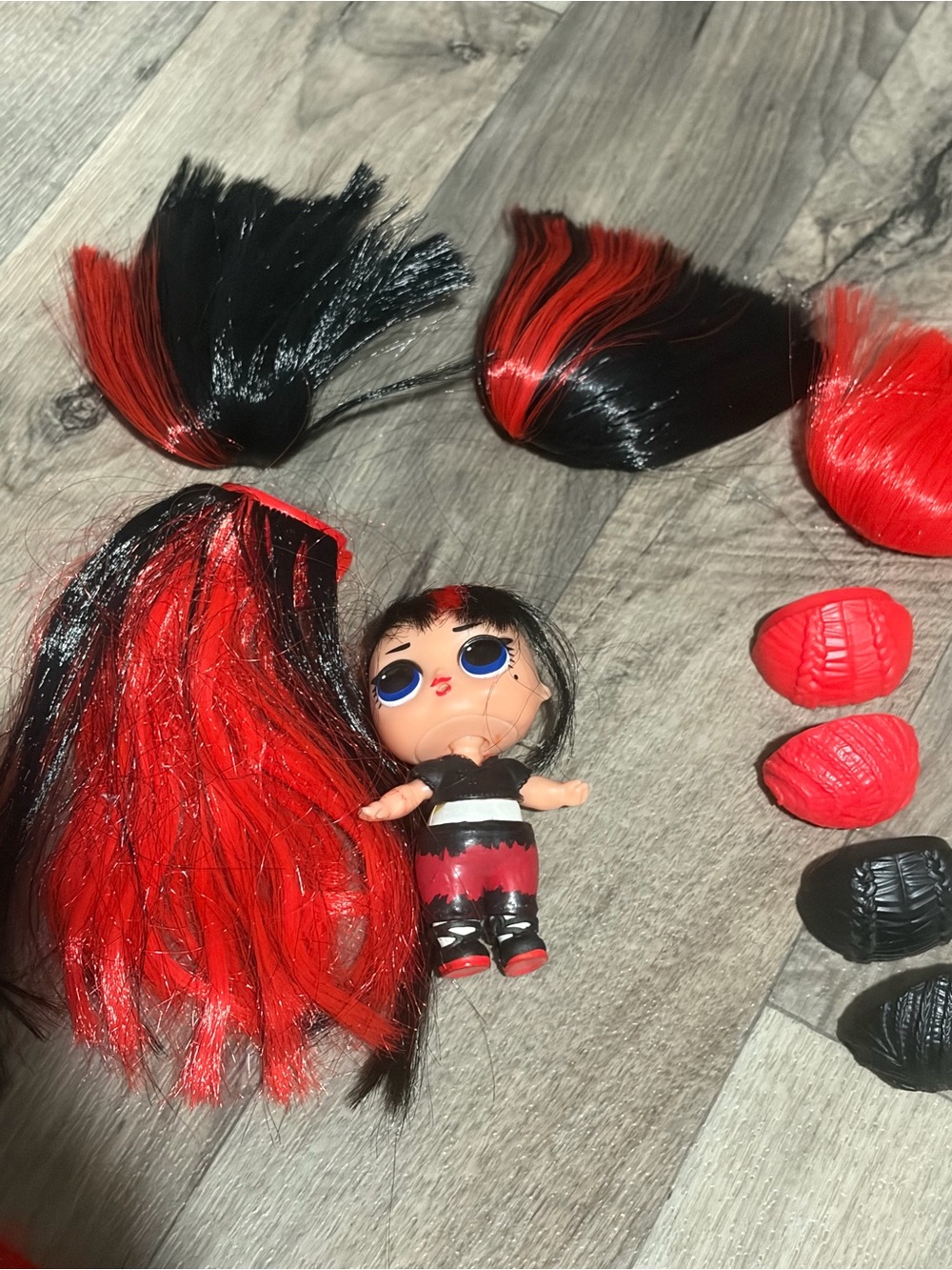 L.O.L surprise Red & Black Synthetic Hair Extensions for Dolls - Unbranded